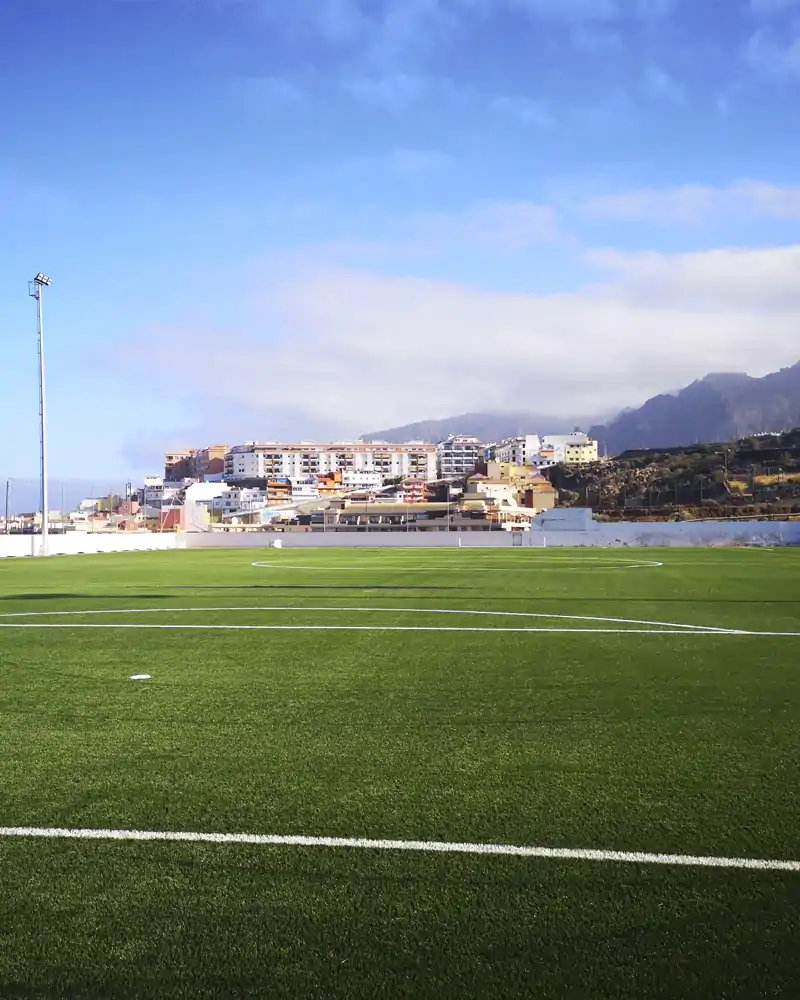 Campo de futbol - Instalaciones deportiva Puerto Santiago Tenerife